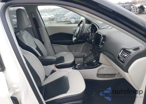 2021 Jeep Compass Limited Fwd z USA, uszkodzony, nr VIN 3C4NJCCB3MT565093